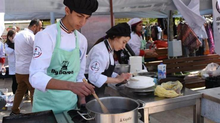 Gastronomi öğrencileri festivalde yarıştı