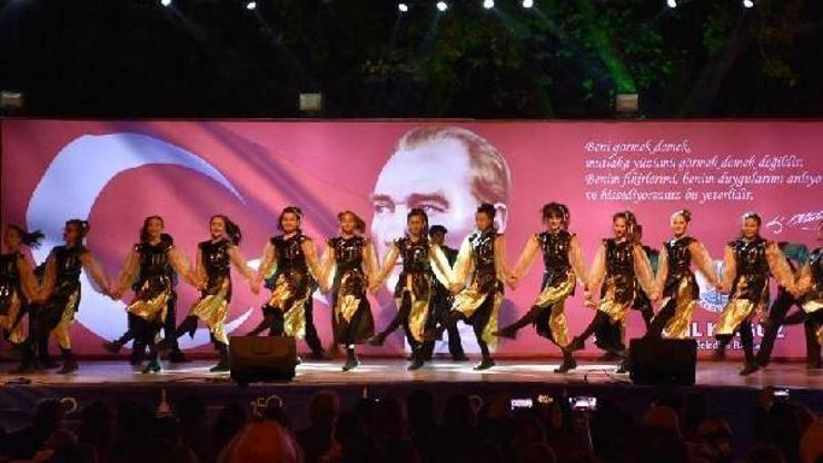 Dikilide Çocuk Şenliği coşkusu
