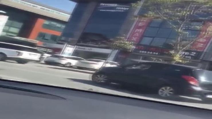 Üsküdarda trafik magandalarının tehlikeli hareketleri kamerada
