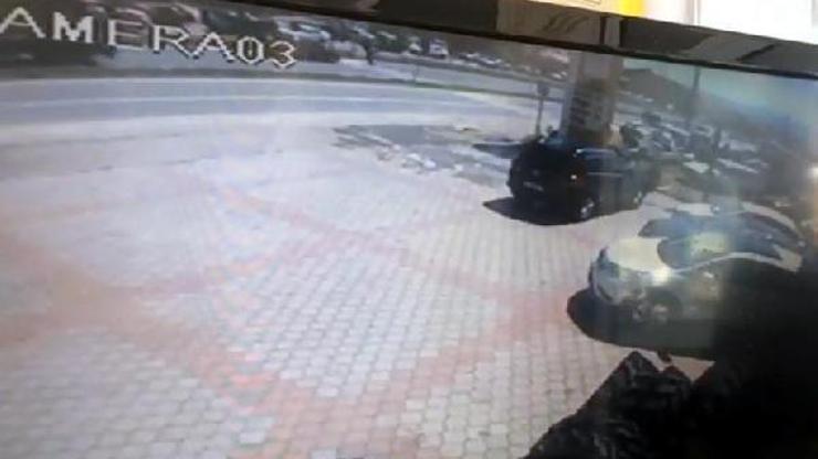 Yaya geçidinde otomobilin çarpmasıyla yaralandı, hastanede öldü