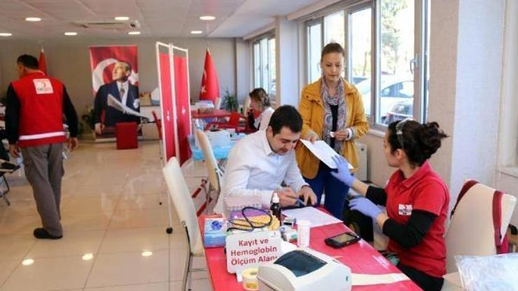 Öğretmenlerden 23 Nisanda kan bağışı