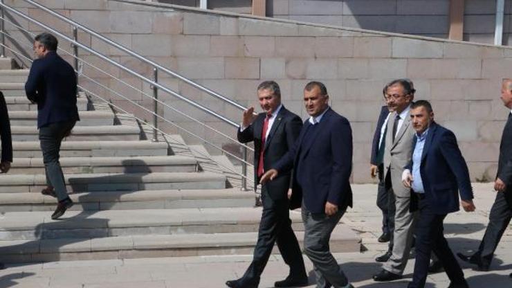 Kılıçdaroğlu, saldırı ile ilgili şikayette bulundu