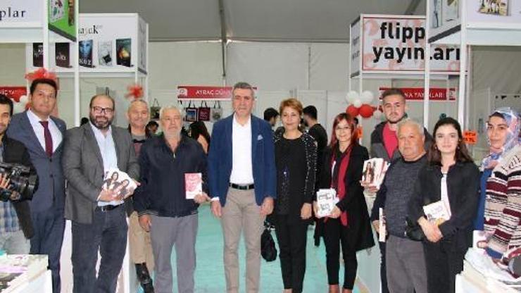 Kitap Fuarına 12 bin ziyaretçi