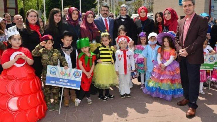 Yıldırımlı miniklerden geri dönüşüm sergisi