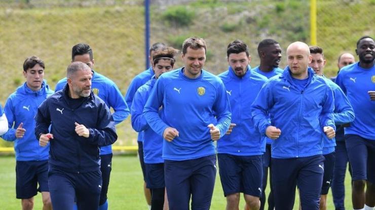 Ankaragücünde iki futbolcu idmana katılmadı