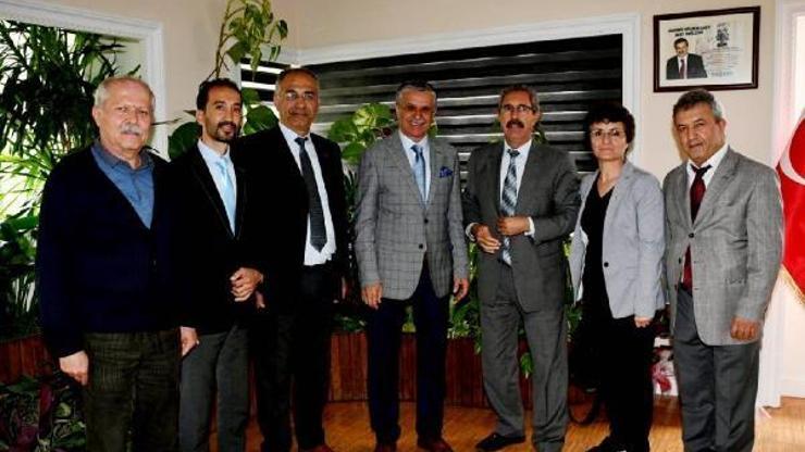 Eğitimcilerden Topaloğluna ziyaret