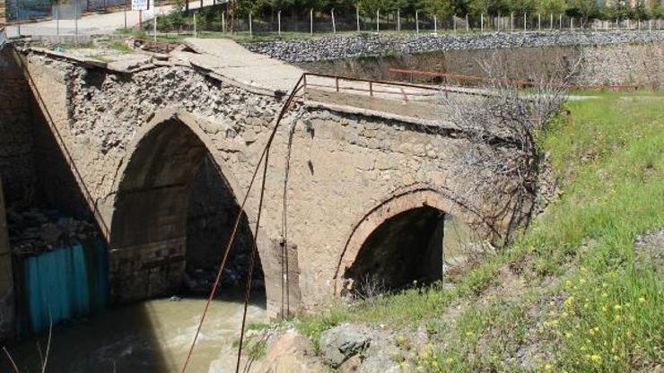 Madende 510 ev ve iş yerinin tahliyesi sürüyor