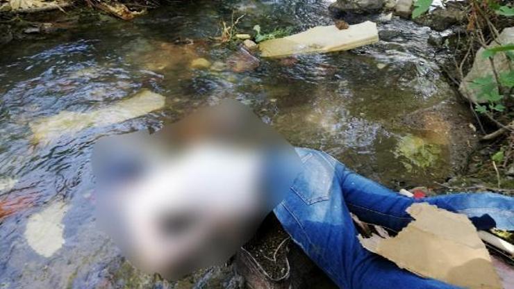 Dere yatağındaki erkek cesedin yanında uyuşturucu bulundu