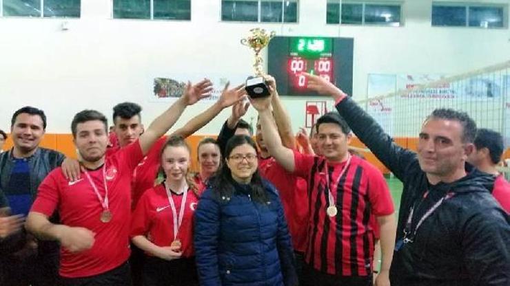 Zarada volaybol turnuvası sona erdi