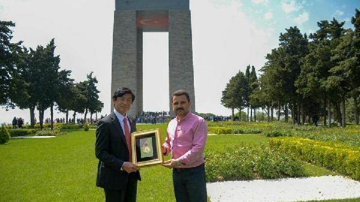 Japon Büyükelçi, Çanakkale Şehitliğinde