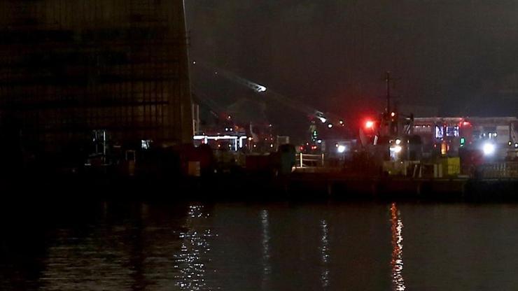 İstanbul Tuzlada tersane yangını