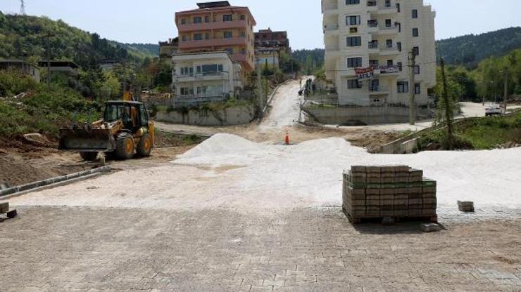 Çaldıran Sokak’ta parke taşı ile kaplandı