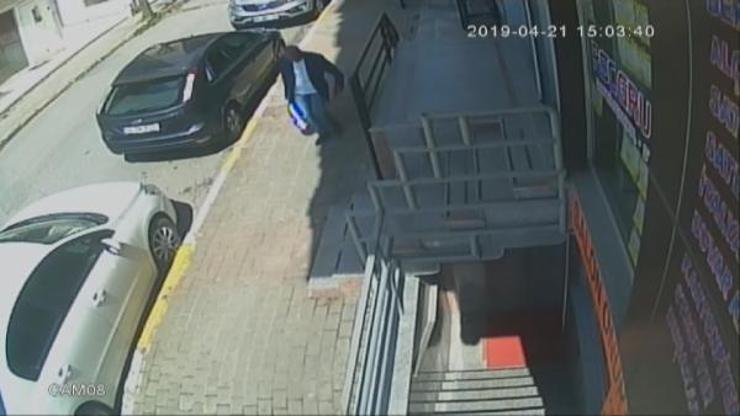 İlkay öğretmeni öldüren kiralık katilin güvenlik kamerasına yansıyan görüntüleri