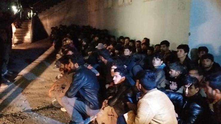 Vanda 221 kaçak yakalandı, 3 organizatör tutuklandı