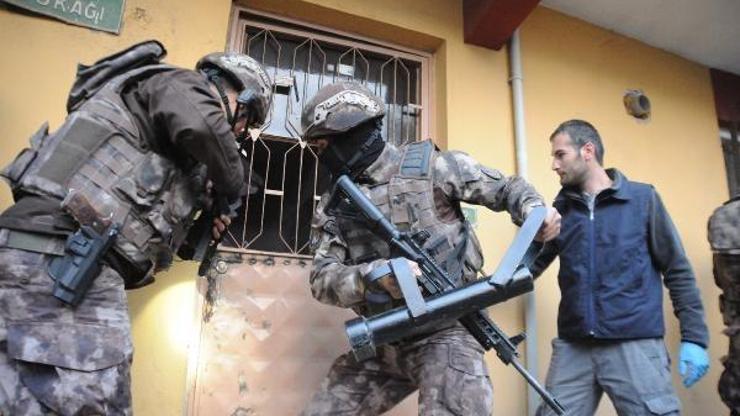 Bursada sosyal medyada terör operasyonu: 16 gözaltı