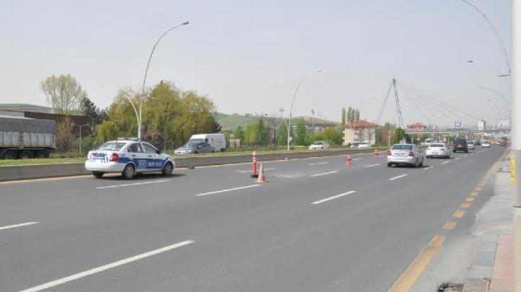 Durmayan sürücünün otomobiliyle çarptığı polis şehit oldu