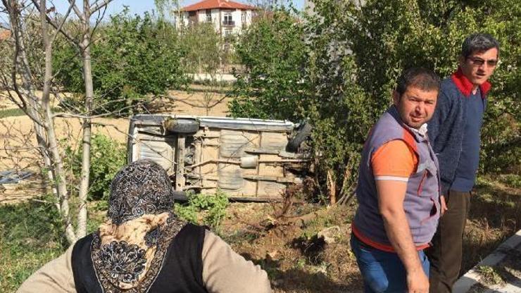 Otomobil bahçeye uçtu, sürücü yaralandı