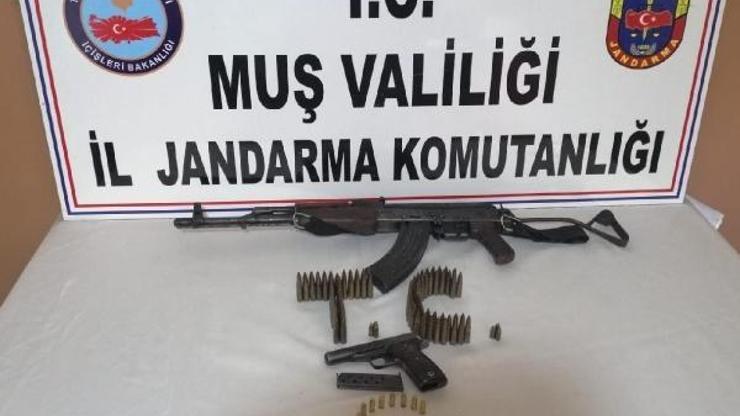 Muş’ta terör operasyonu: 14 gözaltı
