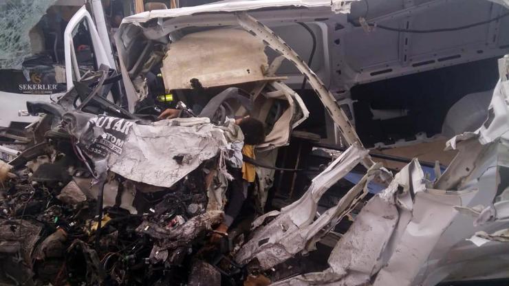 Antalyada trafik kazası: 1 ölü, 14 yaralı