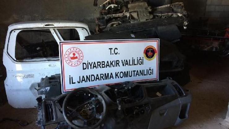 Diyarbakırda hacizli araçları parçalayanlara operasyon: 4 gözaltı