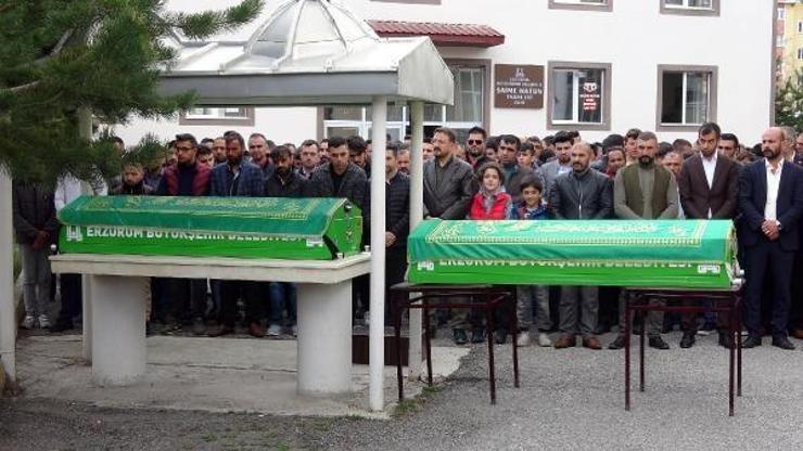 Gölette boğulan kuzenler Recep ve Furkan toprağa verildi