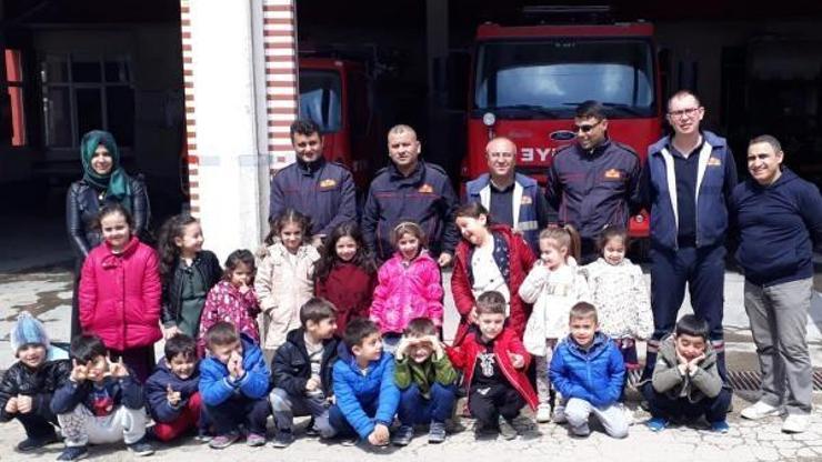 Öğrenciler itfaiyeyi ziyaret etti