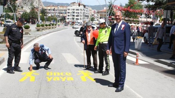 Yaya geçitlerine Önce yaya görselleri eklendi