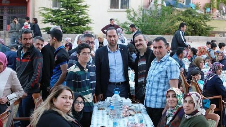 Niğde Belediyesi geleneksel iftar sofraları kuruyor