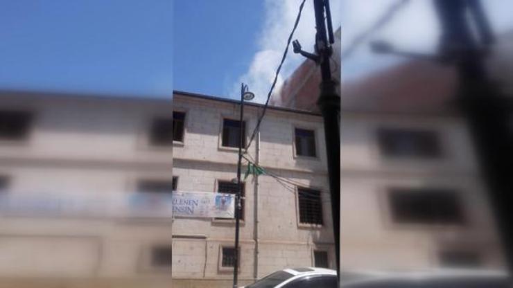 Malatyada cami çatısında yangın
