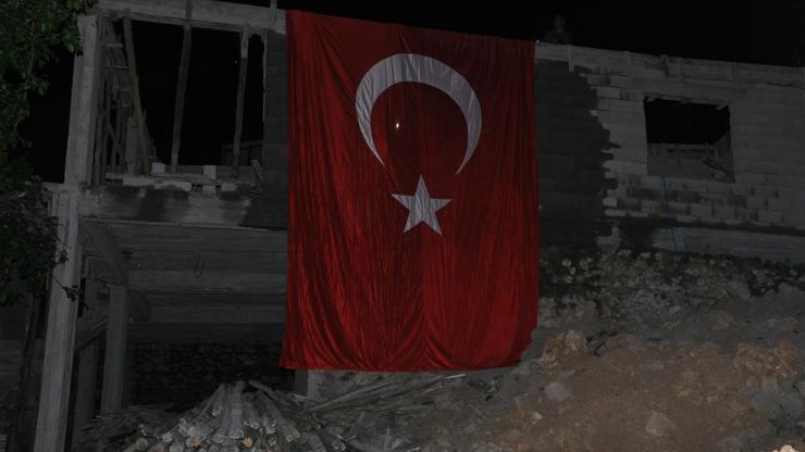 Şehitlerin baba evinde yas var