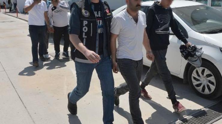 Adanada uyuşturucu satıcılarına operasyon: 4 gözaltı