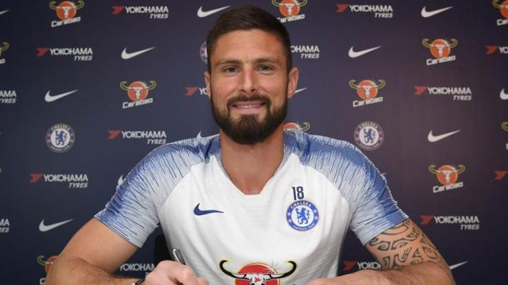 Olivier Giroud imzayı attı