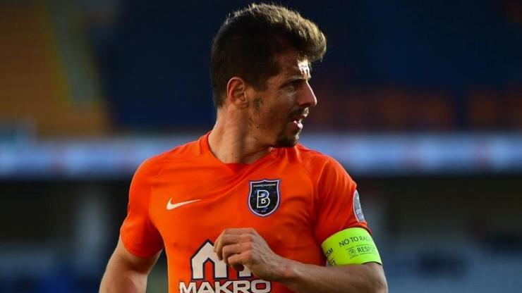 Emre Belözoğlu Fenerbahçeye dönüyor