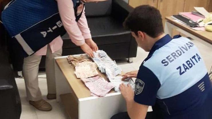Bebeğiyle dilenen kadının üzerinden 11 bin 430 lira çıktı