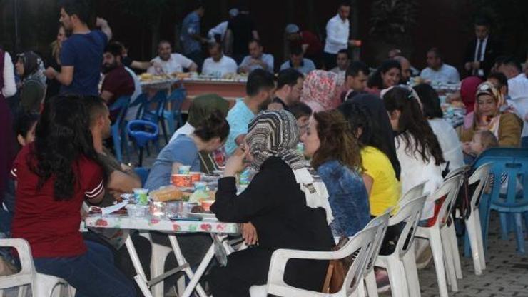 Silopide öğretmen ve veliler iftarda buluştu