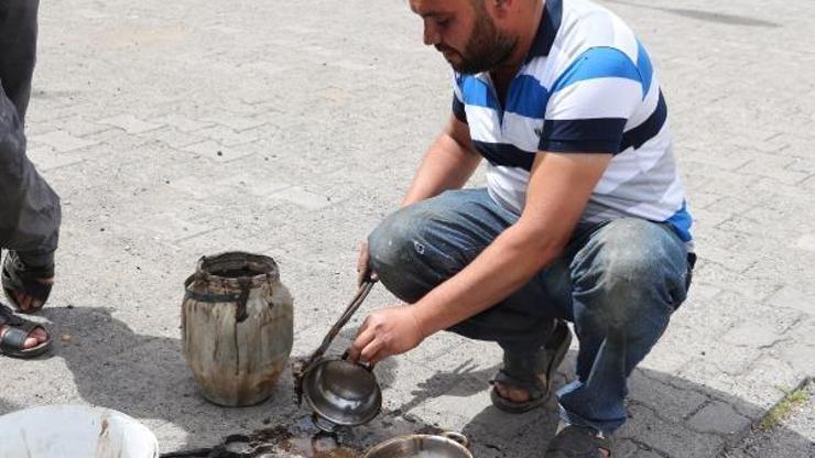 Şehir şehir gezerek kalaycılık yapıyor