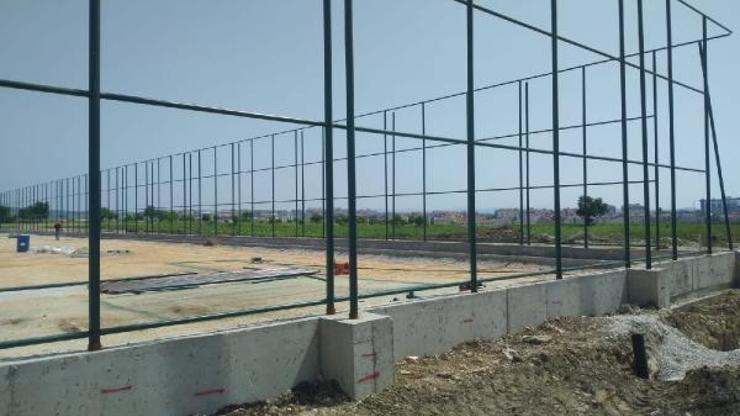 Kırklareli’ne çim yüzeyli hokey sahası