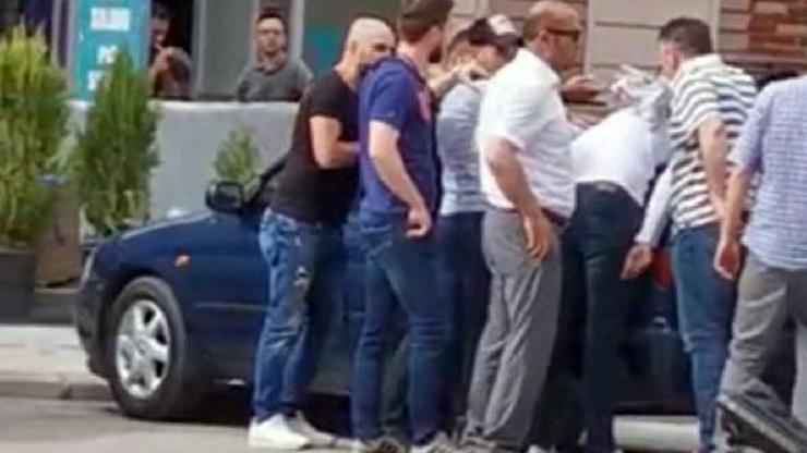 Uyuşturucu satıcıları suçüstü yakalandı