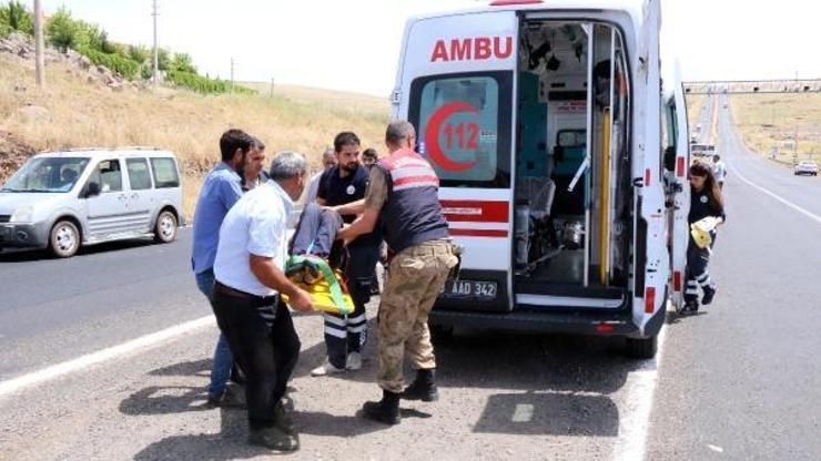 Otomobilin çarptığı lise öğrencisi ağır yaralandı