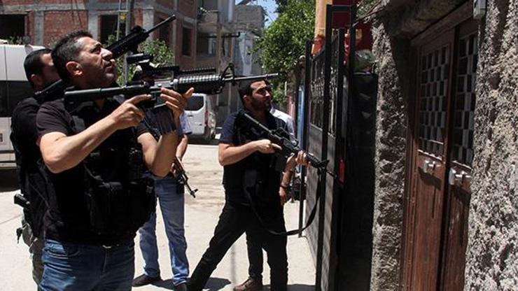 DEAŞın bombacıları Adanada yakalandı