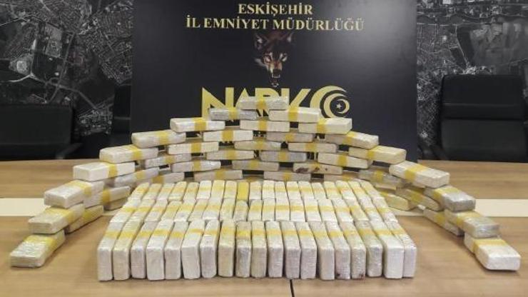 Hafif ticari araçta 52 kilo eroin ele geçirildi