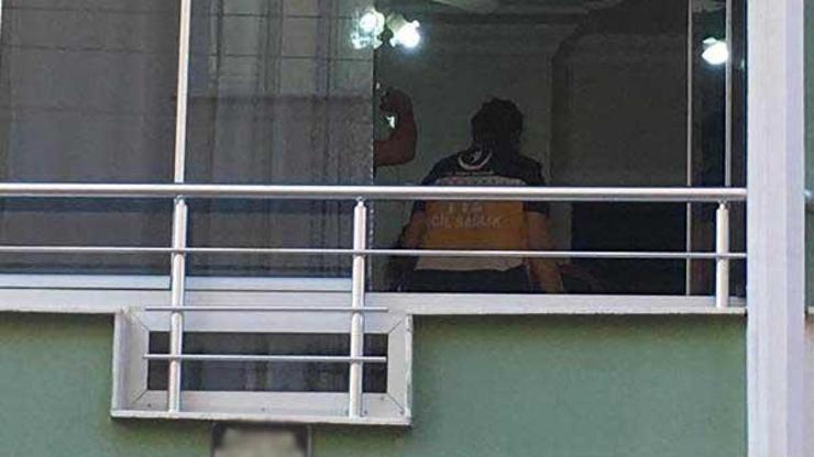 İtfaiye evde bayılan kadını pencereden girerek kurtardı
