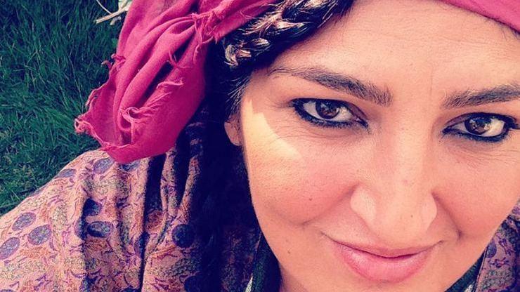 Olay iddia: Dilara Tor cep telefonu çalarken yakalandı