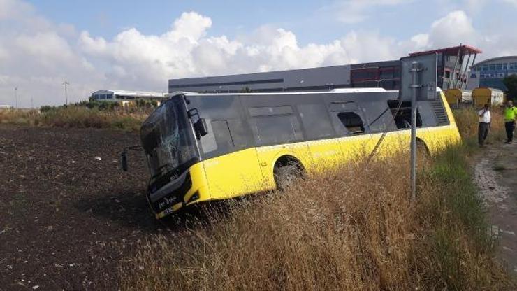 Arnavutköyde İETT otobüsü kaza yaptı