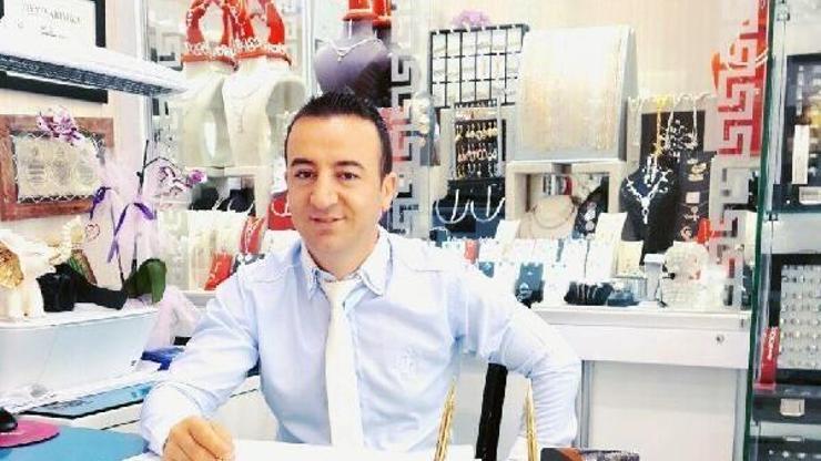 Danimarkalı çifte sahte altın satan kuyumcu tutuklandı