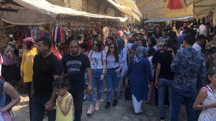 700 yıllık Cumalıkız köyüne ziyaretçi akını