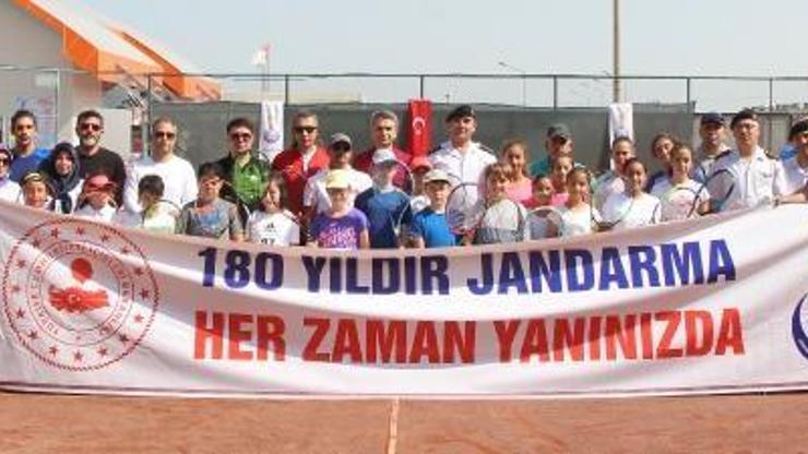 Burdurda tenis turnuvası heyecanı