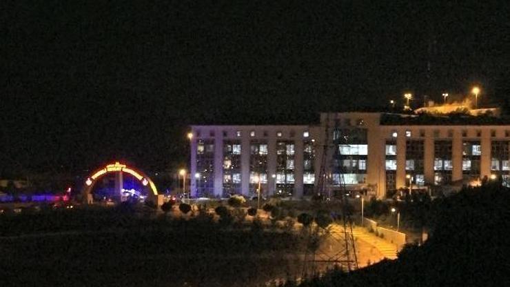 Tuncelide PKKlı teröristlerle çatışma: 4 asker ağır yaralı