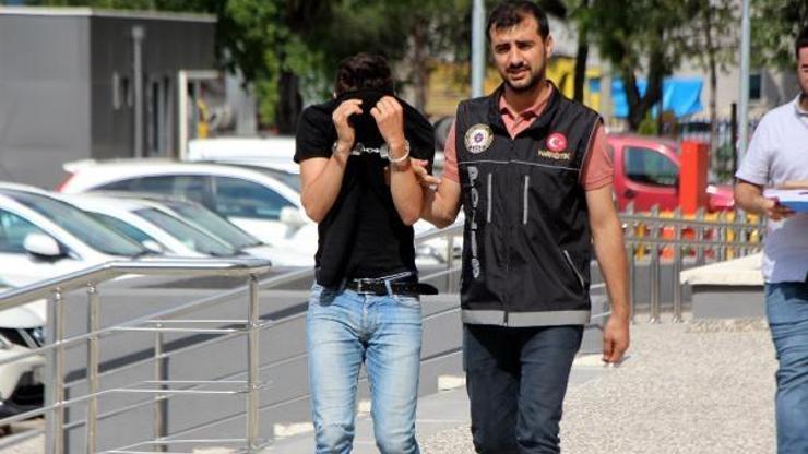 Otoyolda otomobili durduruldu, uyuşturucu haplarla yakalandı
