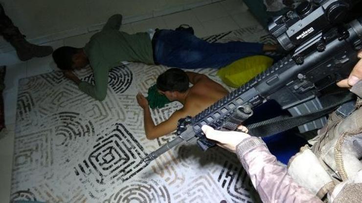 Bursada uyuşturucu satıcılarına Çekirge operasyonu: 52 gözaltı
